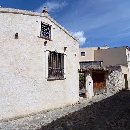 Appartement Domos Anticas Galtellì