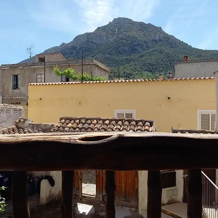 Appartement Domos Anticas Galtellì